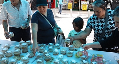 Büyükşehir’in aşure dağıtımı başladı