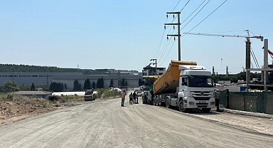 Çayırova Şekerpınar'da üstyapı yenileme çalışması