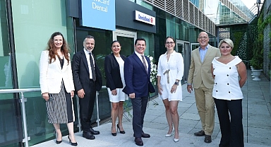 DenizBank, yenilediği kliniğinde, senCard iş birliğiyle diş tedavisini de kapsayan entegre sağlık ve sigortacılık hizmeti sunuyor