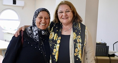 Didim Belediye Başkanı Hatice Gençay, Belediye Meclis Toplantı Salonuna vatandaşları ağırladı