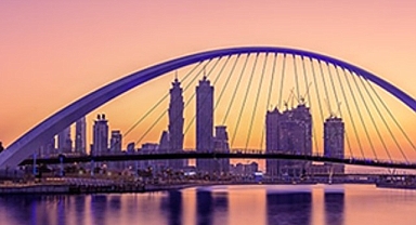 Emirates ile Dubai'ye uçarak 5 yıldızlı lüks bir otelde ücretsiz konaklamanın keyfini çıkarın