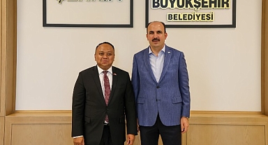 Endonezya Cumhuriyeti Ankara Büyükelçisi Purnama Başkan Altay’ı Ziyaret Etti