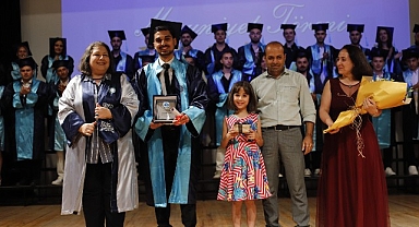 EÜ Su Ürünleri Fakültesi 38. Dönem Mezunlarını Sektöre Uğurladı