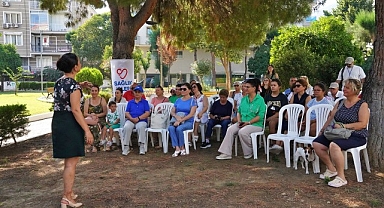 İzmirliler sağlığı geliştiren parklarda buluşuyor