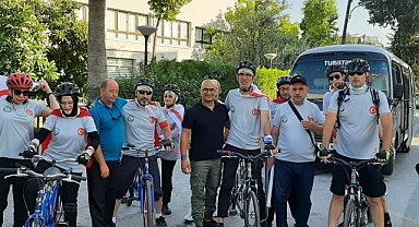 Konya’daki Görme Engelliler Kıbrıs Barış Harekatı’nın 50. Yıl Dönümünde KKTC’de Pedal Çevirdi
