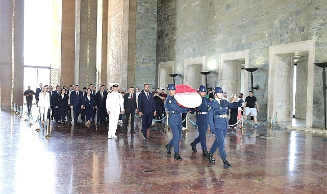 Narlıdere Belediye Başkanı Erman Uzun'dan Anıtkabir Ziyareti
