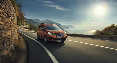 Renault Hafif Ticari Araçlardaki İddiasını Yeni Bir Modelle Pekiştiriyor: Yeni Renault Kangoo Multix Satışta