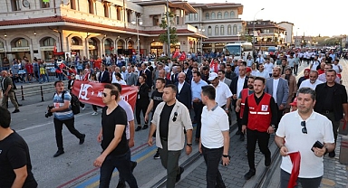 Selçuklu Belediye Başkanı Ahmet Pekyatırmacı Mevlana Meydanı’nda düzenlenen 15 Temmuz Demokrasi ve Milli Birlik Günü etkinliklerindeki coşkuya ortak oldu