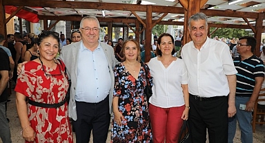 Tarihi Çınaraltı Çay Bahçesi yeniden açıldı