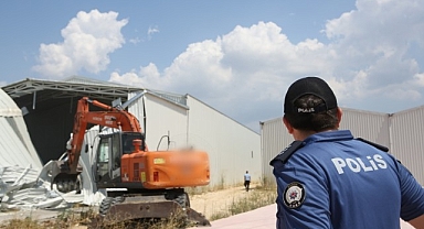 Tarım alanlarında kaçak yapı ile mücadele sürüyor 