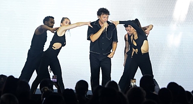 Ünlü İsimler Samsung'un Gecesinde Edis İle Coştu