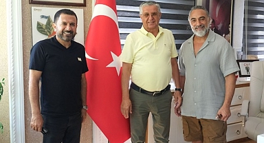 Ünlü oyuncu Selim Bayraktar Başkan Topaloğlu’nu ziyaret etti