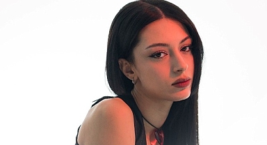 Yapı Kredi bomontiada “World Akustik” sahnesi “Rana Türkyılmaz”ı ağırlıyor