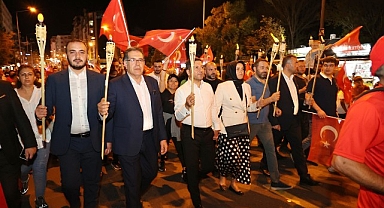 30 Ağustos Zafer Bayramı Dolayısıyla Fener Alayı Düzenlendi