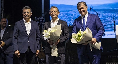 38. Dikili Kültür, Demokrasi ve Emek Festivali CHP Genel Başkanı Özgür Özel'le başladı