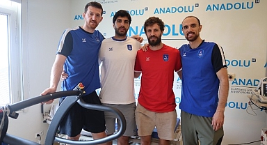 Anadolu Efesli 4 oyuncu check-up’tan geçti