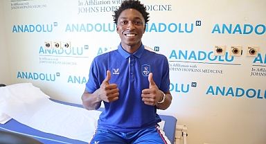 Anadolu Efesli oyuncular sağlık kontrolünden geçti