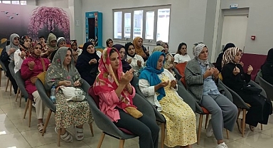 Anne Şehir'de deprem şehitleri dualarla anıldı