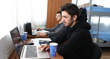 Antalya Büyükşehir'in yurtları üniversiteli gençleri bekliyor