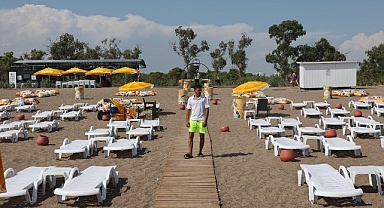 Antalya Büyükşehir, Lara Sahili Sosyal Tesisi'ni hizmete açtı