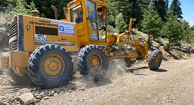Antalya Büyükşehirden yayla yollarına bakım