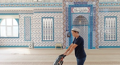 Aydın Büyükşehir Belediyesi Camileri Pırıl Pırıl Yapıyor