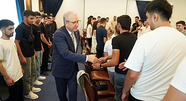 Azerbaycan Devlet Tarım Üniversitesi öğrencilerinden Rektör Budak’a ziyaret