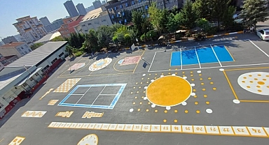 Bağcılar’daki okul bahçeleri renklendi