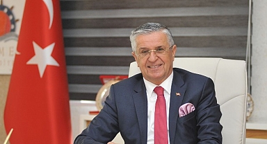 Başkan Topaloğlu: “Öğrencilerimizi ücretsiz taşımaya devam ediyoruz.”