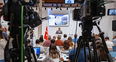 Başkan Tugay’dan “Körfez” çağrısı “Uzattığım el sıkılana kadar elimi havada tutmaya devam edeceğim”