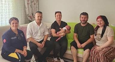 Burhaniye Belediyesi'nden 'Hoş Geldin Bebek' Ziyareti