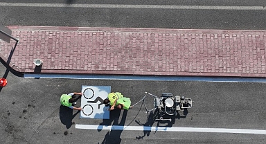 Büyükşehir, Bisiklet Şehri Konya’da Bisiklet Yollarına Bakım ve Boya Çalışması Yapıyor