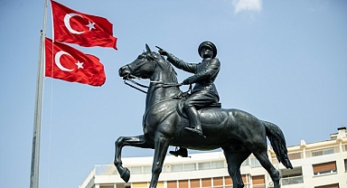 Büyükşehir’den 30 Ağustos’a coşkulu kutlama