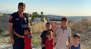 Büyükşehir İtfaiyesi çocukların kahramanı