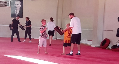 Çiğli Belediyesi’nden Öz Savunma Eğitimi