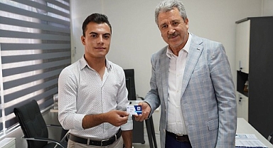 Ege Üniversitesinin ‘Mezun Kart’ uygulaması yoğun talep görmeye devam ediyor