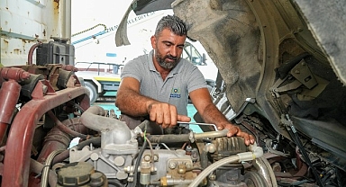 Gaziemir Belediyesi araçlarını atölyelerinde tamir ederek tasarruf sağlıyor