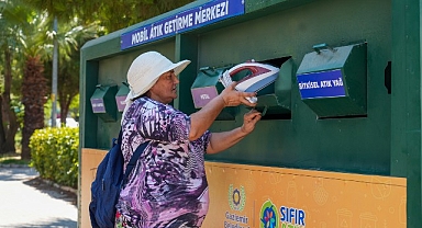 Gaziemir’de Mobil Atık Getirme Merkezleri’yle atıklar dönüşüyor