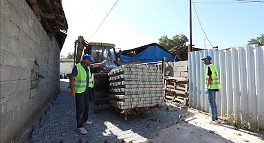 Hamamlı Mahallesinde Sokaklar Parke Taşla Kaplanıyor