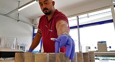 İzmir Büyükşehir Belediyesi’nin 90 deprem hendeğinden aldığı 140 örnek inceleniyor