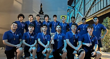 İzmir Büyükşehir’in takımları 4 kupa kazandı