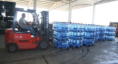 İzmir’de hem fiyatı hem de kalitesiyle yoğun talep gören, İzmir Büyükşehir Belediyesi tarafından üretilen İzmir Su damacanaları Efes Selçuk’a geldi