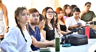 İzmir ve Avrupa gençliği buluştu