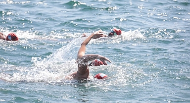 Kıtalararası Tek Yüzme Yarışına İBB’den Tam Destek