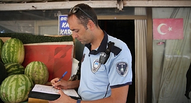 Konak Zabıtası denetimlerini hız kesmeden sürdürüyor