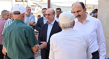 Konya Büyükşehir Belediye Başkanı Uğur İbrahim Altay ve Selçuklu Belediye Başkanı Ahmet Pekyatırmacı, Şeyh Şamil Mahallesi Kevser Camii’nde mahalle sakinleriyle bir araya geldi.
