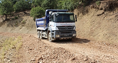 Manavgat'ı Konya'ya bağlayan yolda çalışmalar sürüyor