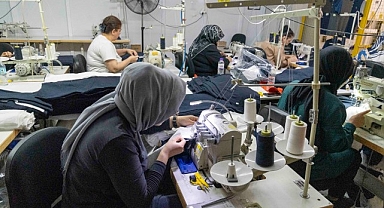 Meslek Fabrikası kadınlara ve gençlere iş kapılarını aralıyor