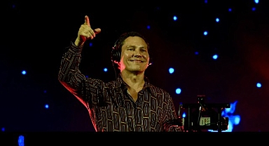 Tiësto, İstanbul’da on binlerle buluştu!