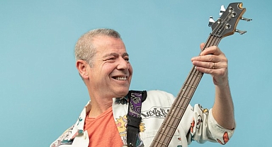 Türk Pop Müziğinin Efsane İsmi Levent Yüksel Yapı Kredi bomontiada “World Akustik” sahnesinde